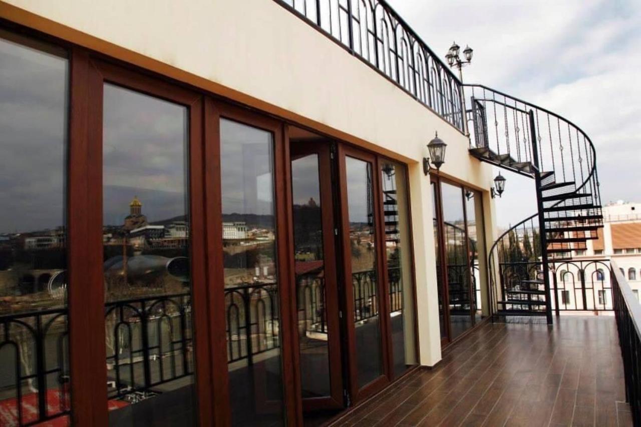 Barsuna Tbilisi Exterior foto